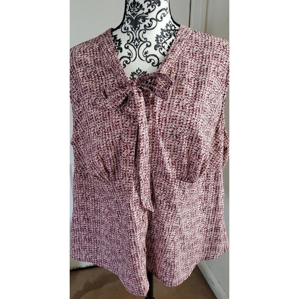 Perfect for work women's sleeveless mauve blouse
